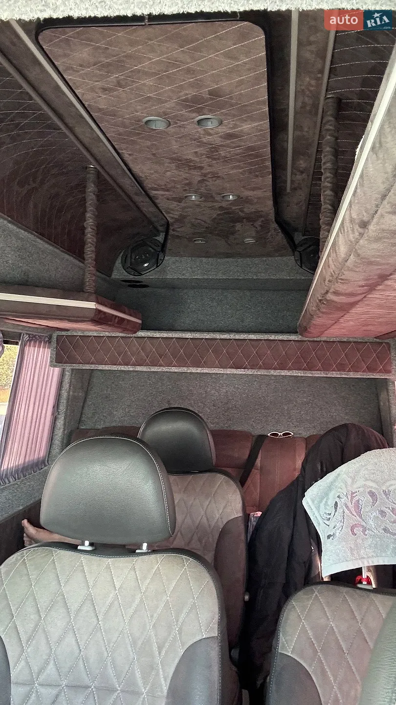 2012 Mercedes-Benz Sprinter - мініатюра 2