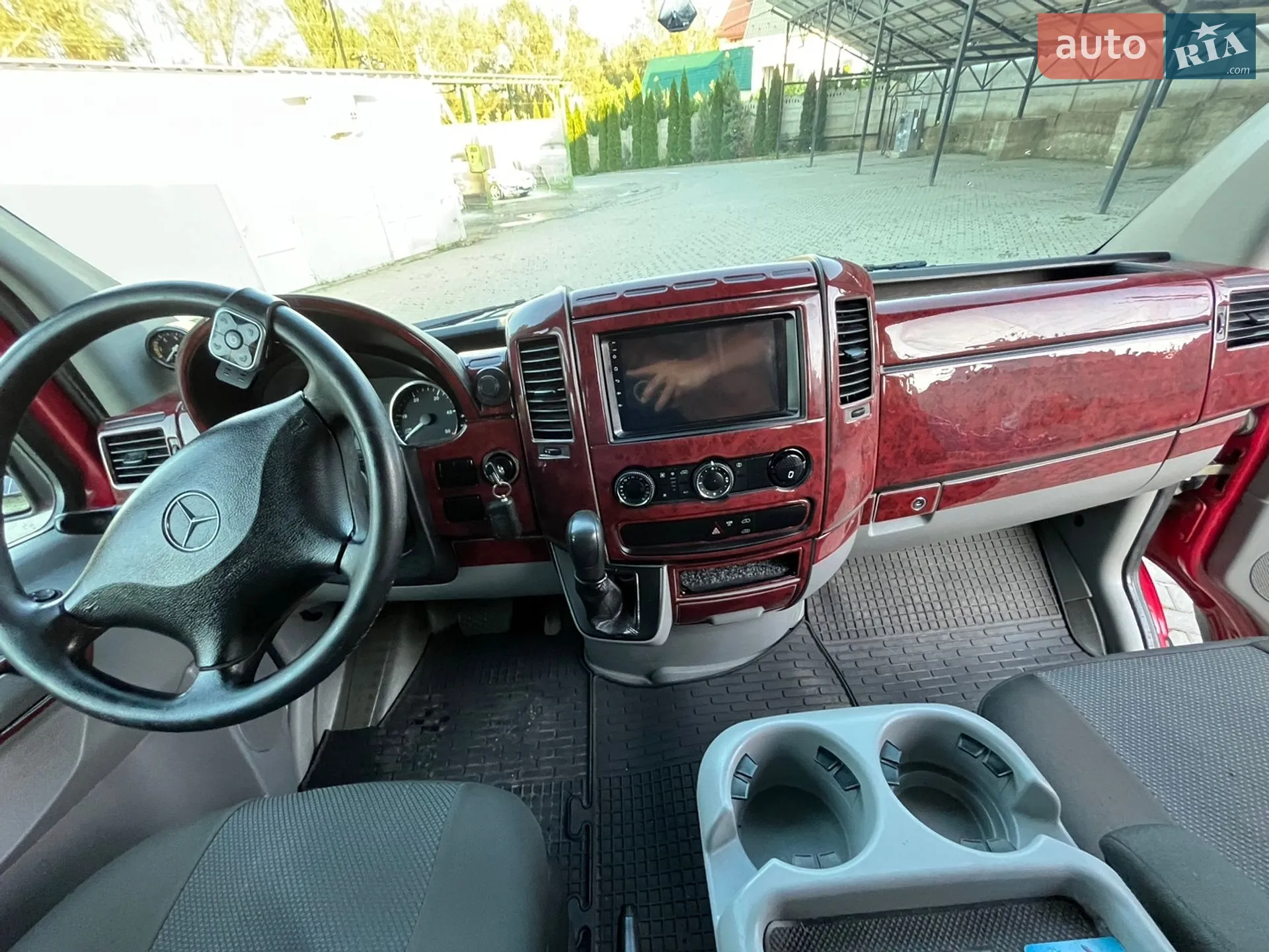 2011 Mercedes-Benz Sprinter - мініатюра 26