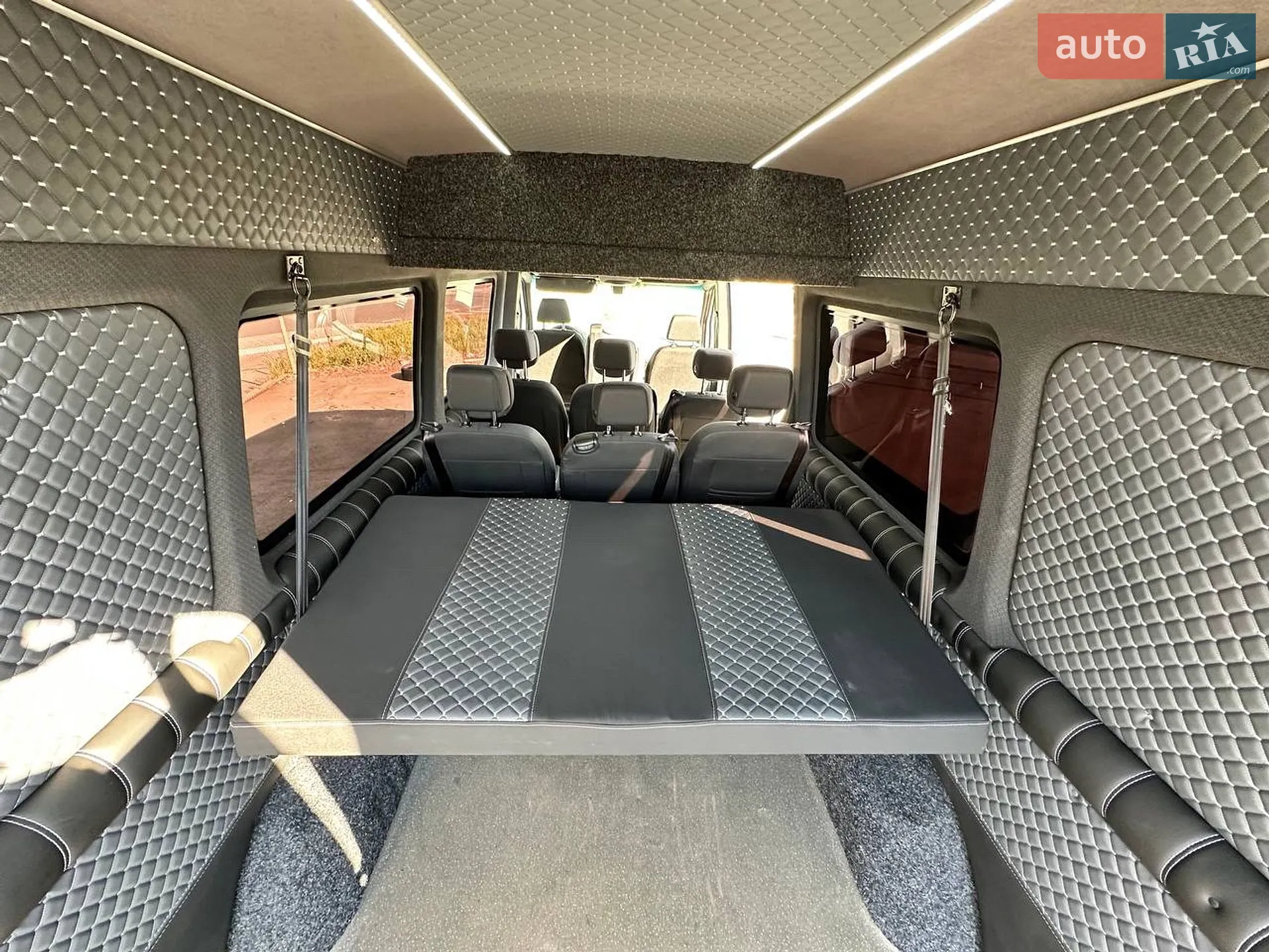 2020 Mercedes-Benz Sprinter - мініатюра 27