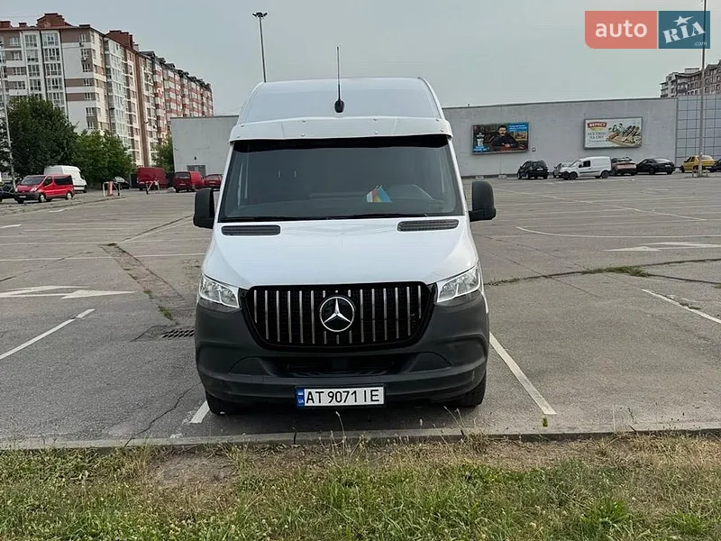 Mercedes-Benz Sprinter