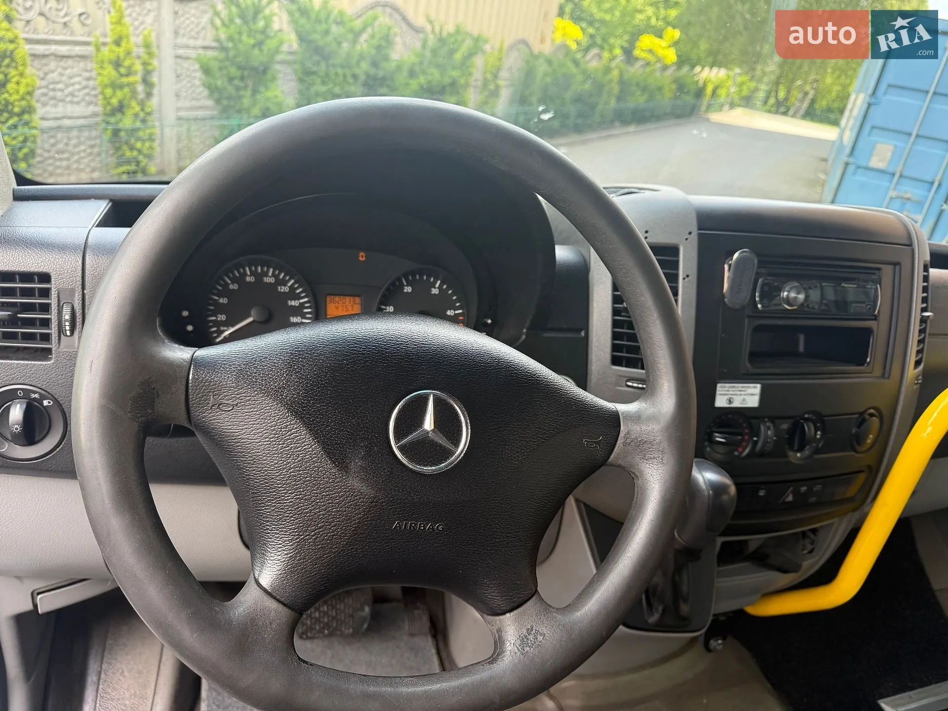2010 Mercedes-Benz Sprinter - мініатюра 16