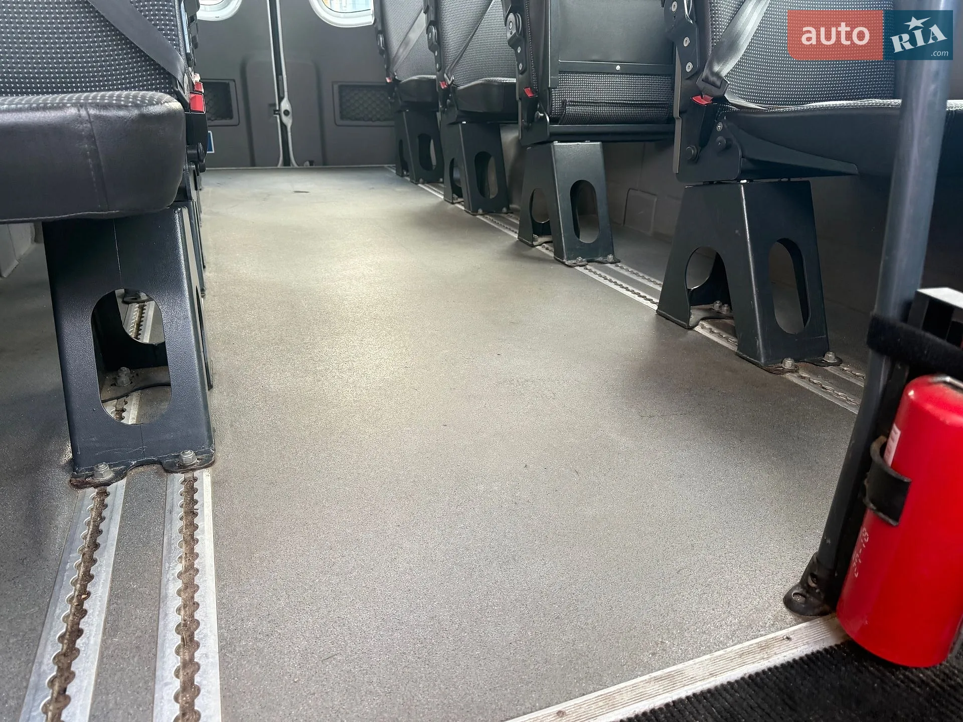 2010 Mercedes-Benz Sprinter - мініатюра 22
