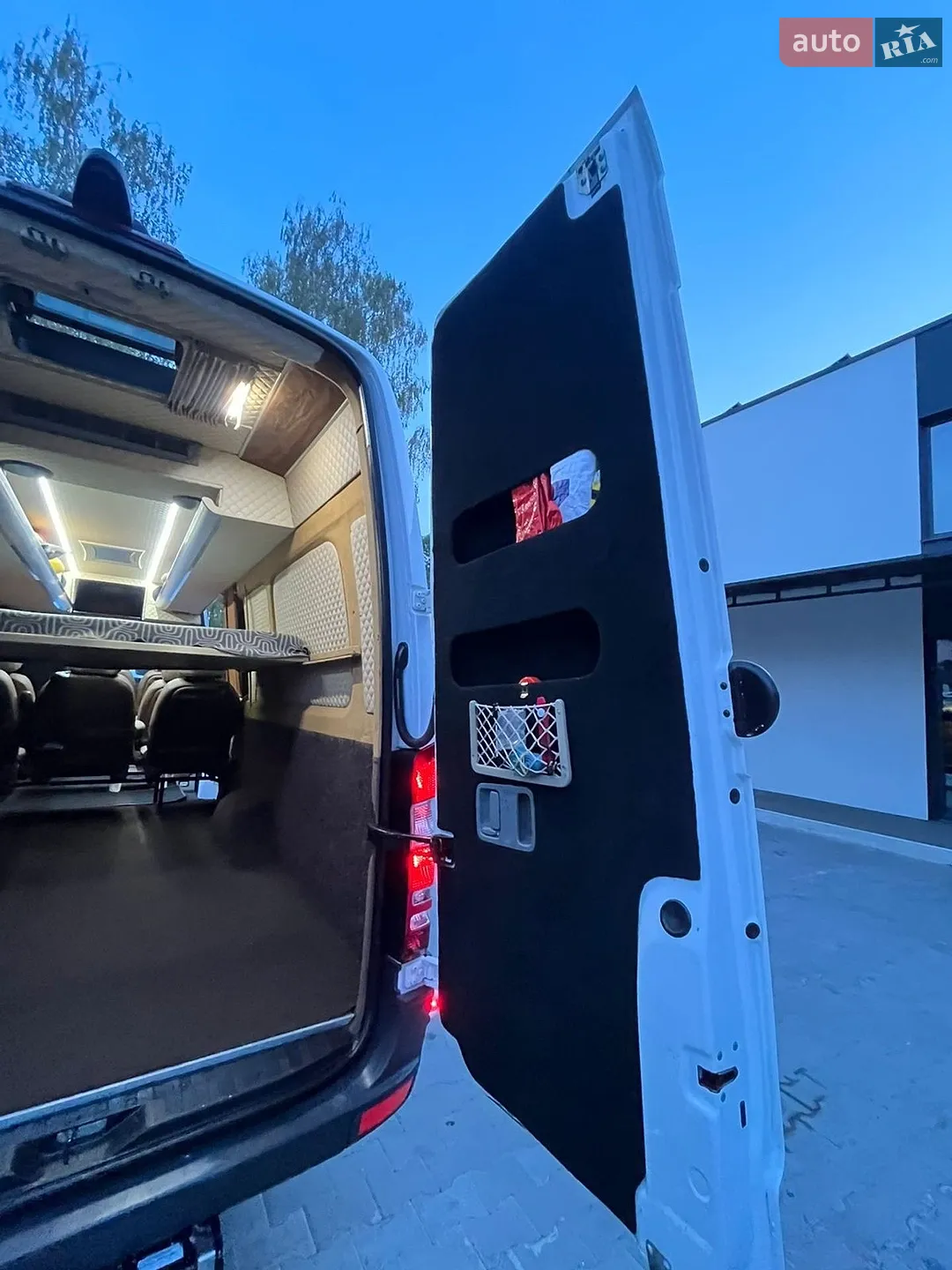 2015 Mercedes-Benz Sprinter - мініатюра 35