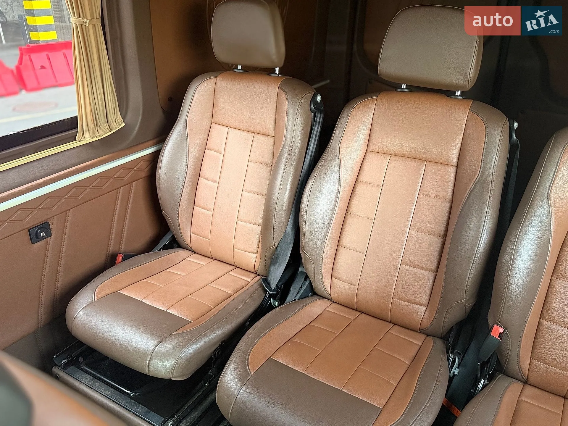 2016 Mercedes-Benz Sprinter - мініатюра 37