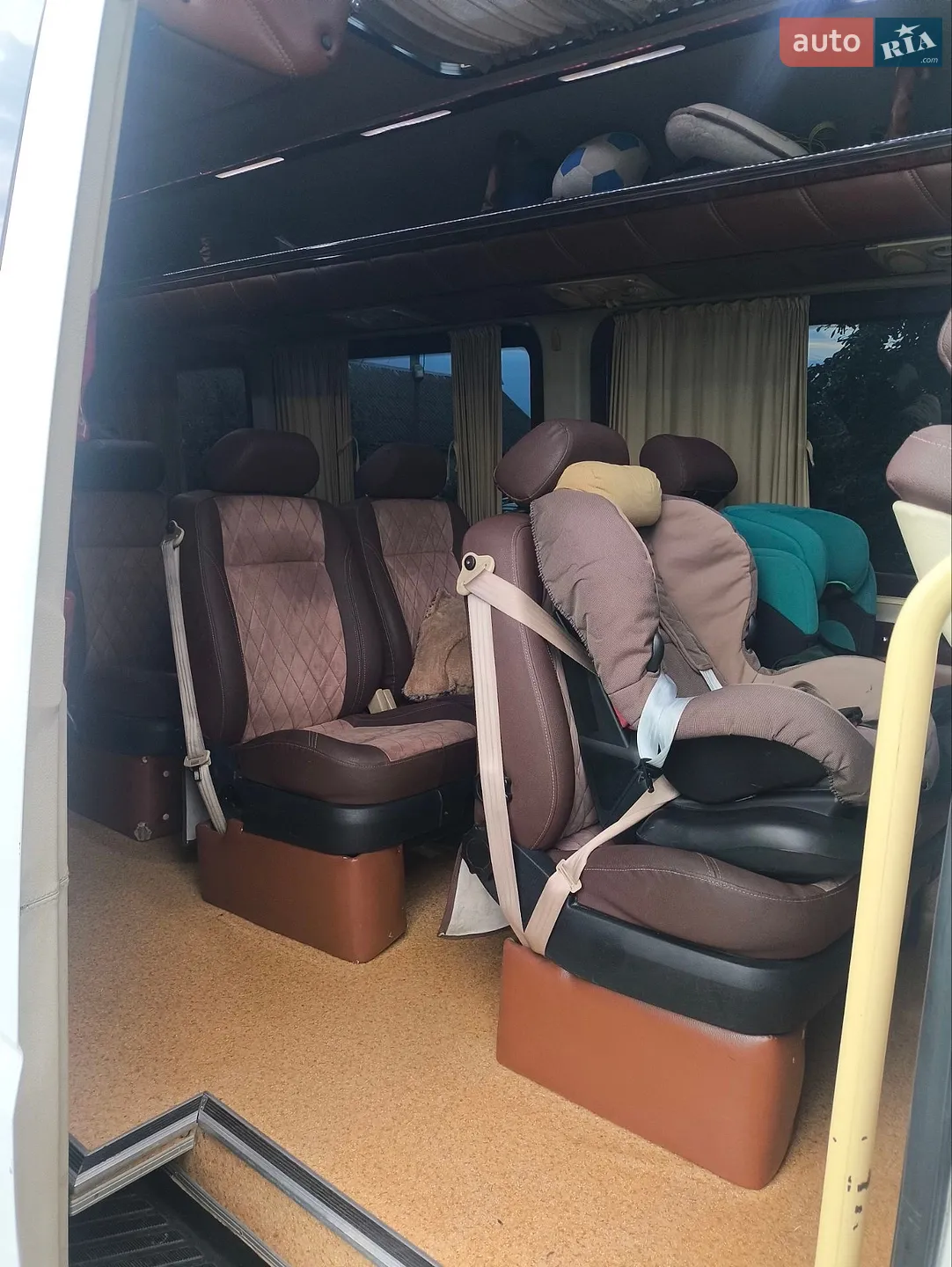 2010 Mercedes-Benz Sprinter - мініатюра 8