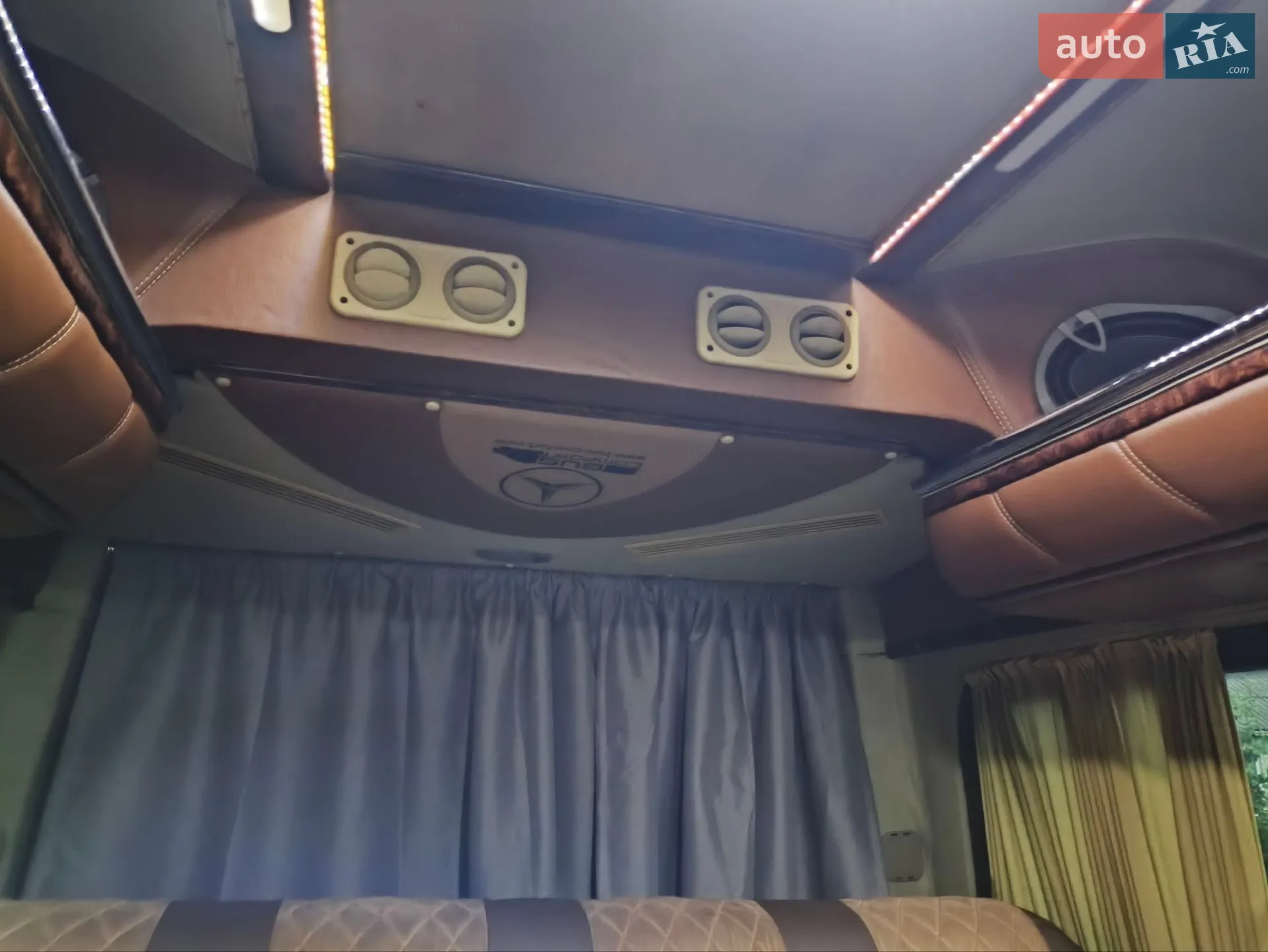 2010 Mercedes-Benz Sprinter - мініатюра 11