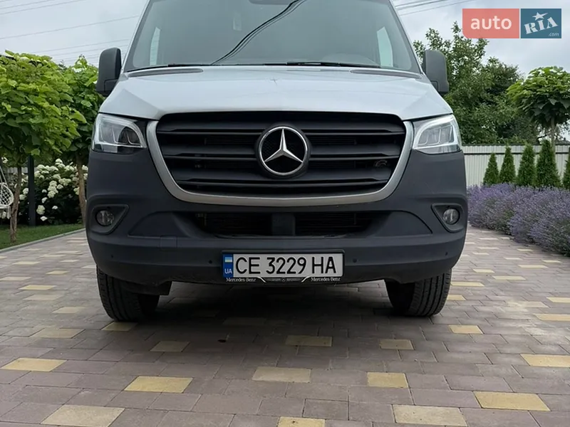 Mercedes-Benz Sprinter 2019 VIN WD4PF1CD2KP141847 фото оголошення 14 з 54