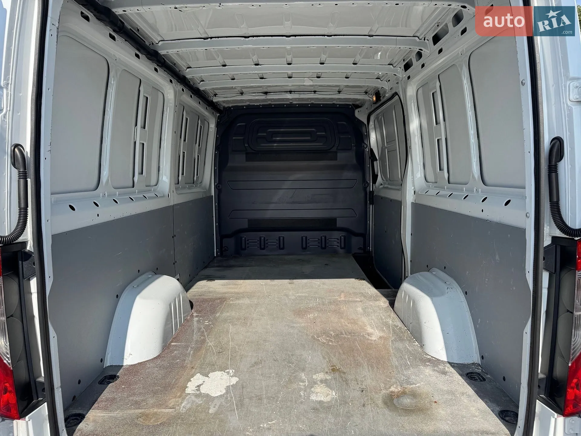 2018 Mercedes-Benz Sprinter - мініатюра 26
