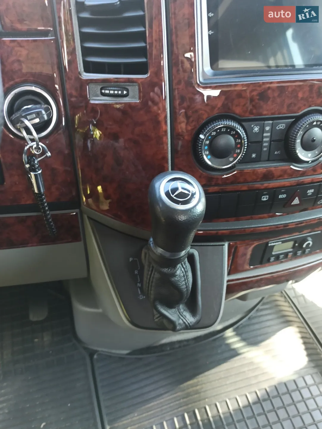2014 Mercedes-Benz Sprinter - мініатюра 33