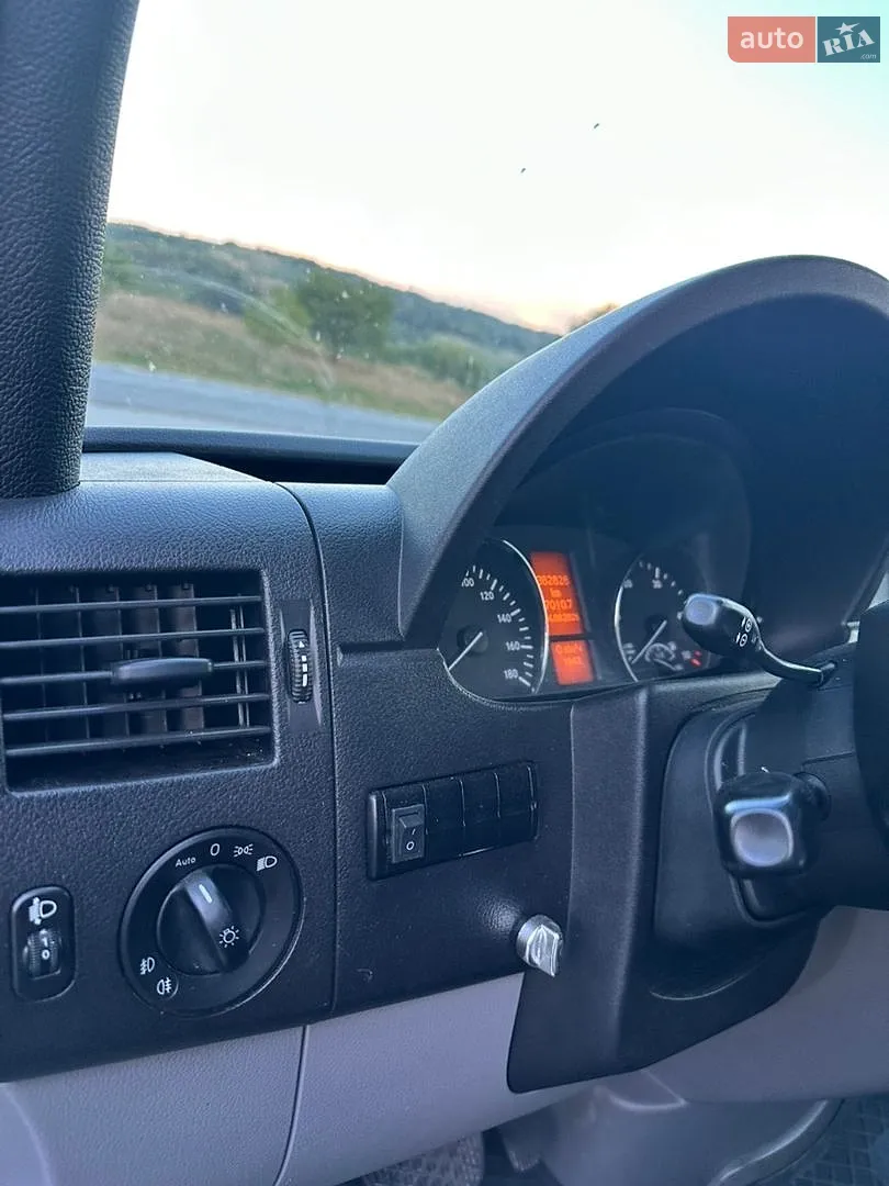 2013 Mercedes-Benz Sprinter - мініатюра 15