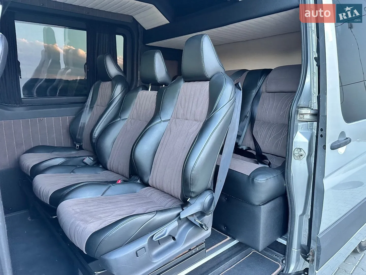 2013 Mercedes-Benz Sprinter - мініатюра 26