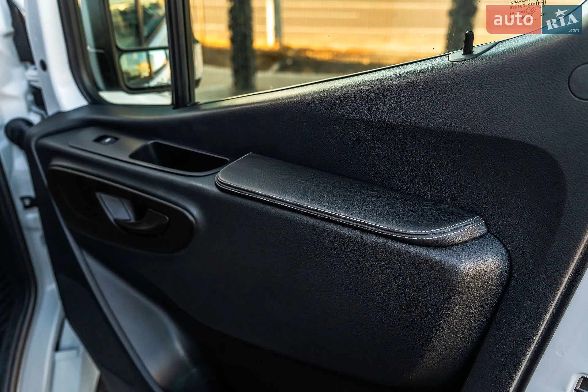 2019 Mercedes-Benz Sprinter - мініатюра 31