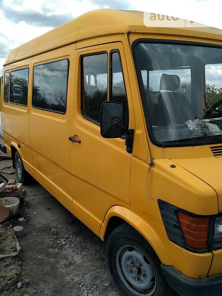 Mercedes-Benz T1 207 пасс