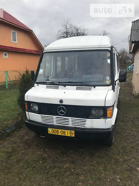 Mercedes-Benz T1 308 пасс