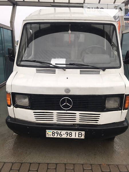 Другие автобусы Mercedes-Benz T1 1990 в Львове