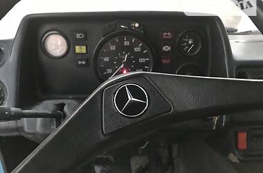 Грузовой фургон Mercedes-Benz T1 1992 в 