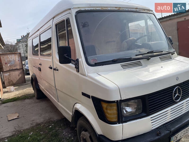 Mercedes-Benz T1 1990