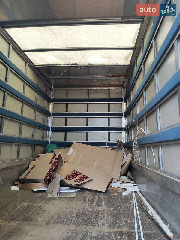 Вантажний фургон Mercedes-Benz T1 1995 в Тернополі