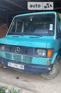Грузовой фургон Mercedes-Benz T1 1992 в 