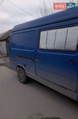 Грузовой фургон Mercedes-Benz T1 1991 в 