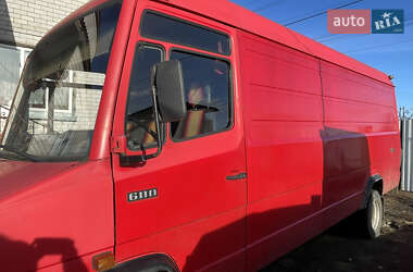 Грузовой фургон Mercedes-Benz T1 1995 в Черкассах