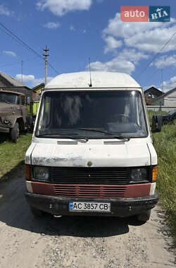 Мікроавтобус Mercedes-Benz T1 1988 в Рожище
