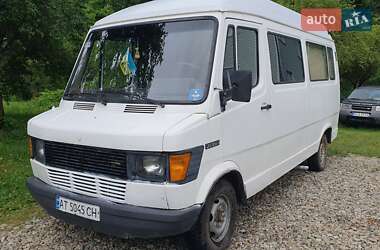 Вантажопасажирський фургон Mercedes-Benz T1 1993 в Косові
