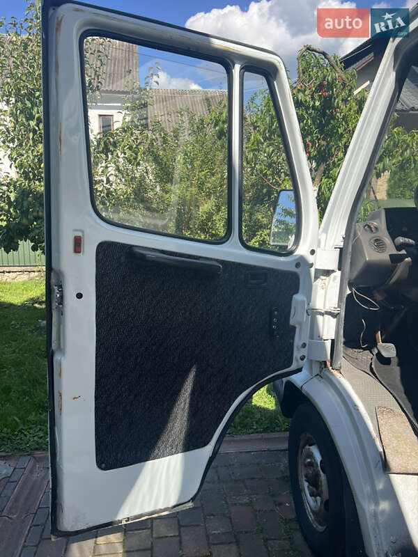 Микроавтобус Mercedes-Benz T1 1994 в Тернополе