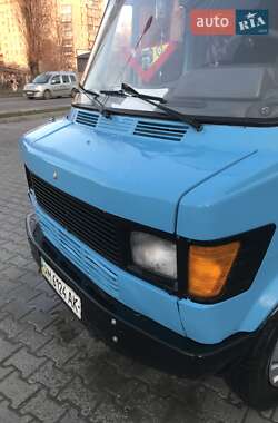 Вантажопасажирський фургон Mercedes-Benz T1 1994 в Хмельницькому