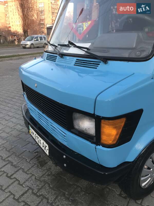 Mercedes-Benz T1 1994