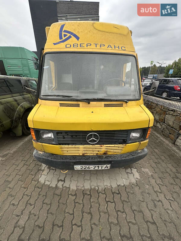 Mercedes-Benz T1 1995