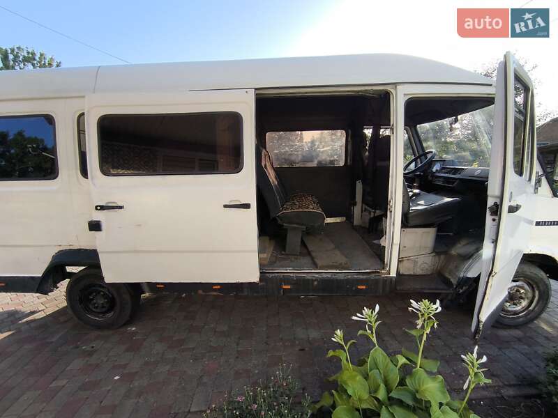 Mercedes-Benz T1 1990 Mercedes-Benz T1 1990