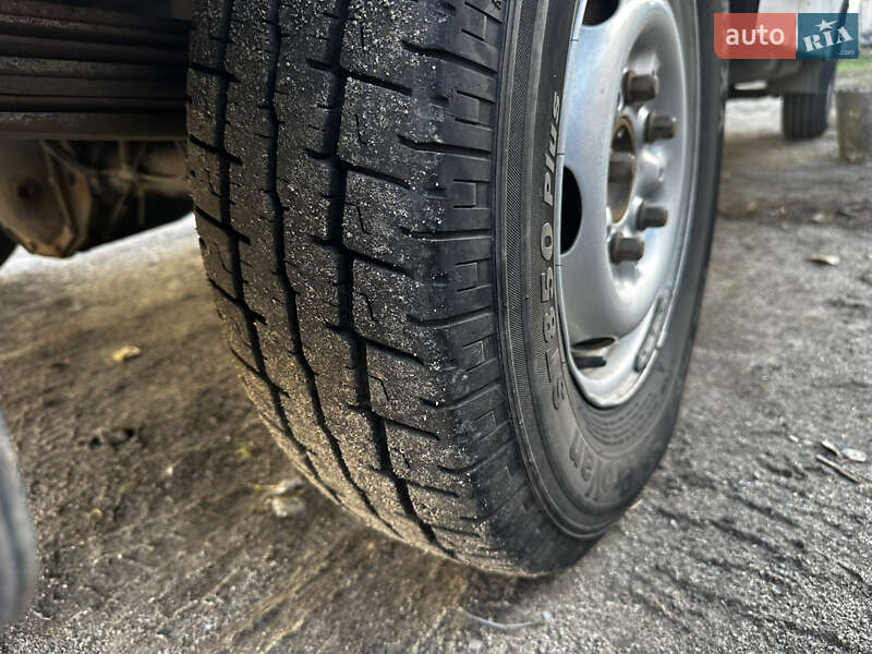 Грузовой фургон Mercedes-Benz T1 1994 в Запорожье