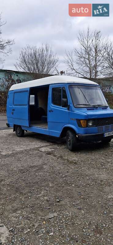 Mercedes-Benz T1 1994