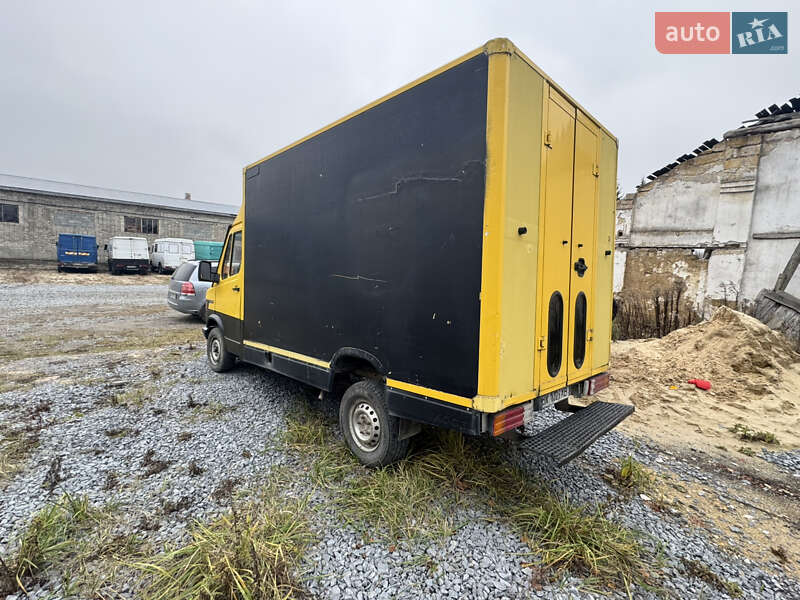 Грузовой фургон Mercedes-Benz T1 1995 в Славуте