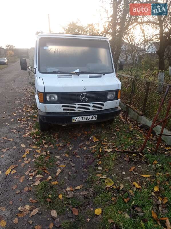 Платформа Mercedes-Benz T1 1990 в Луцке