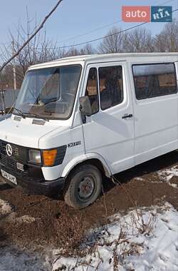 Мінівен Mercedes-Benz T1 1986 в Глибокій