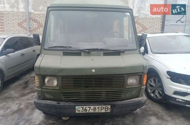 Грузопассажирский фургон Mercedes-Benz T1 1986 в Ровно