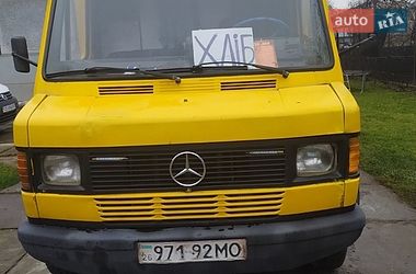 Грузовой фургон Mercedes-Benz T1 1995 в Вашковцах