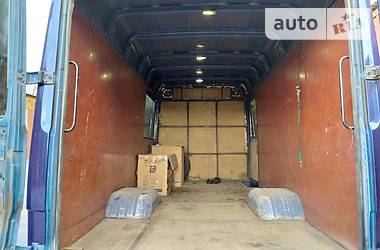 Грузовой фургон Mercedes-Benz T2 1992 в 