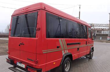 Микроавтобус Mercedes-Benz T2 1995 в Новоселице