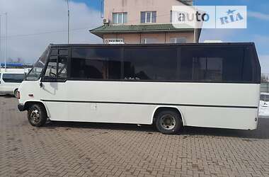Городской автобус Mercedes-Benz T2 1994 в Черновцах
