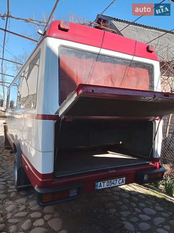 Туристический / Междугородний автобус Mercedes-Benz T2 1996 в Коломые