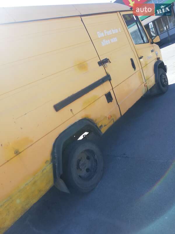 Mercedes-Benz T2 1984 Mercedes-Benz T2 1984