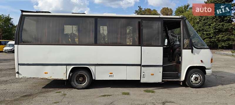 Пригородный автобус Mercedes-Benz T2 1991 в Днепре
