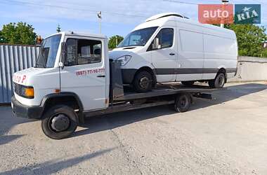 Эвакуатор Mercedes-Benz T2 1996 в Ровно