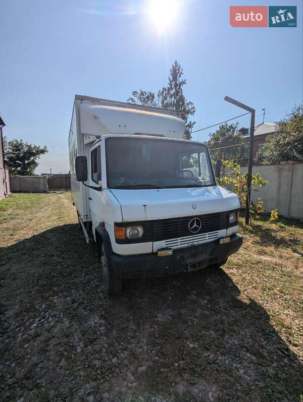 Грузовой фургон Mercedes-Benz T2 1990 в 