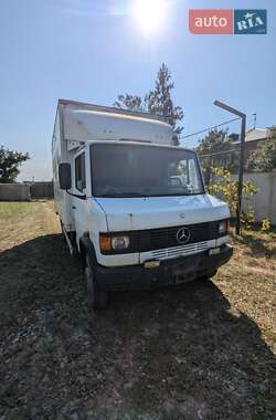 Грузовой фургон Mercedes-Benz T2 1990 в 