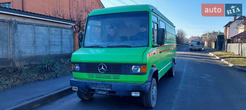 Вантажопасажирський фургон Mercedes-Benz T2 1995 в Дунаївцях