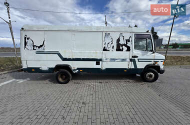 Грузовой фургон Mercedes-Benz T2 1996 в Львове
